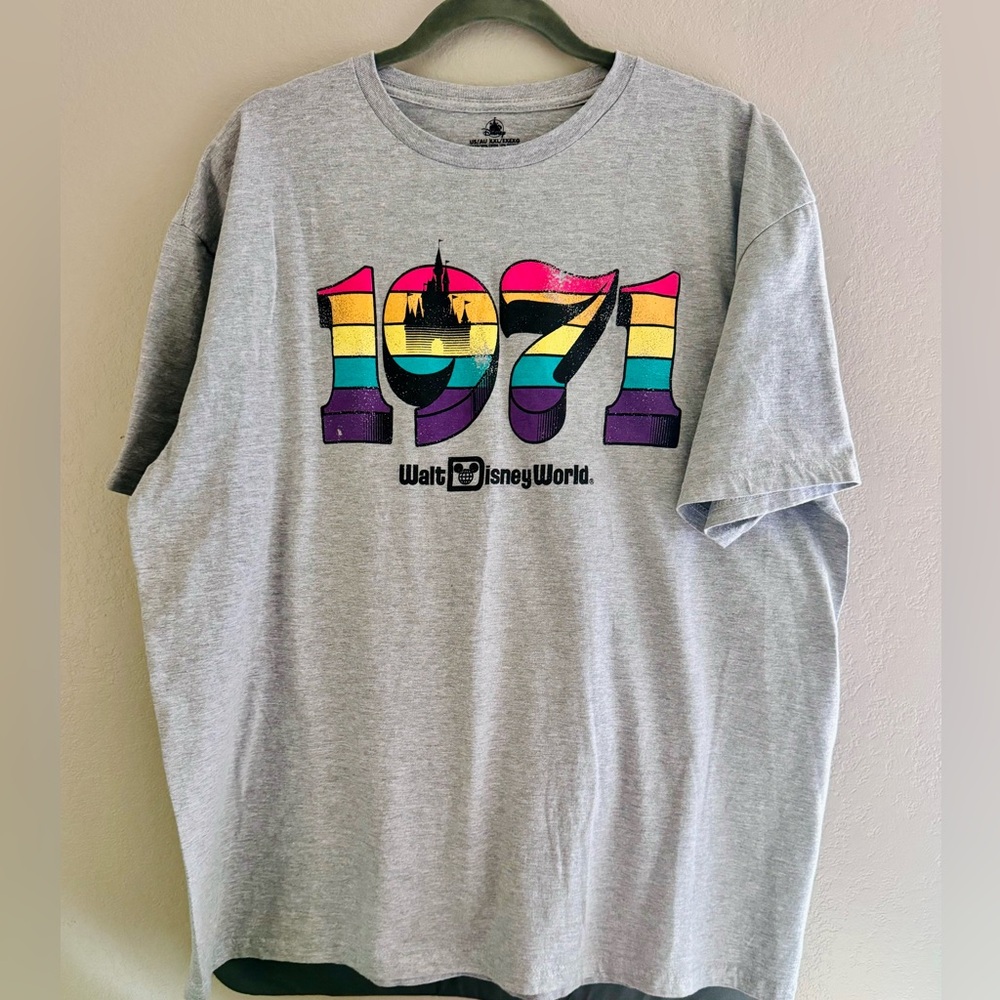 2022 Walt Disney World 1971 Retro Rainbow Vault Collection.